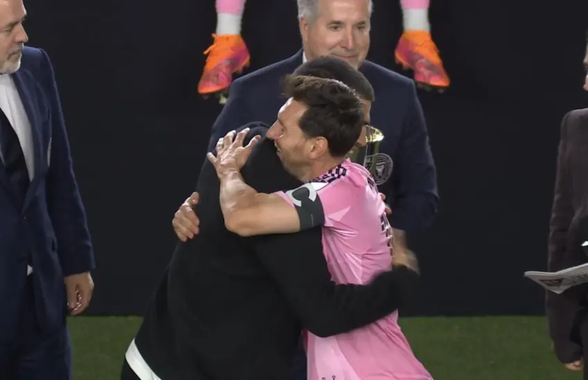 Picture: Carlos Alcaraz flies home after a thrilling Miami vacation