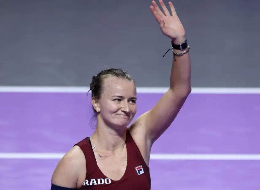 Barbora Krejcikova's brutal 2025 luck continues, retires in first match in 3 months